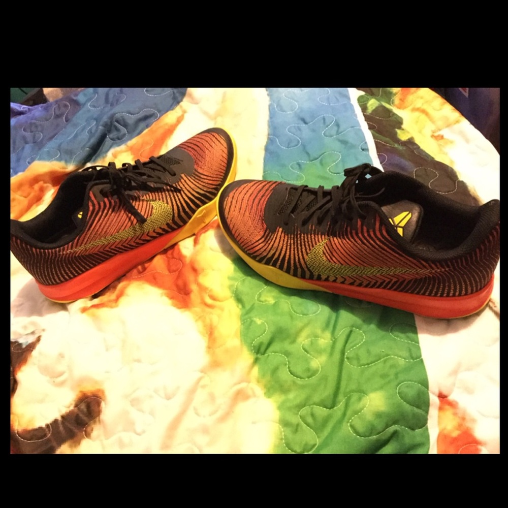 Nike Kobe Mentality 2 men’s sneakers